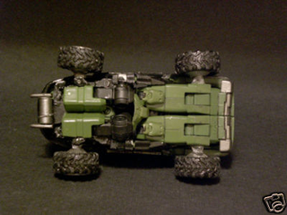 Illustration for article titled Halo Transformer on eBay: From Warthog to Master Chief